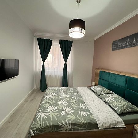 Emma'S Place Oradea Exterior photo